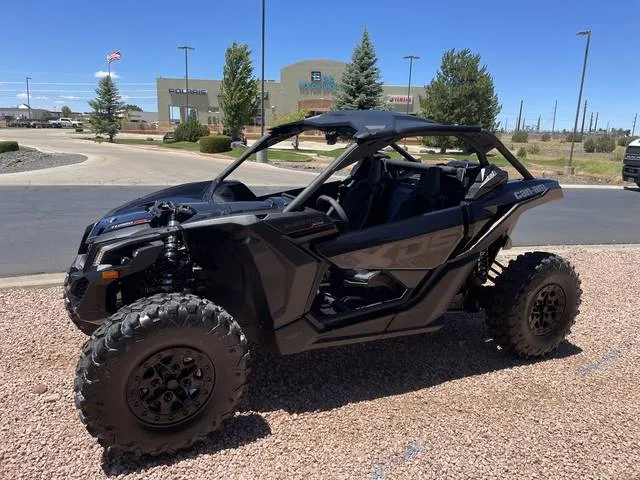 2026 Can-Am® Maverick X3 X ds Turbo RR Triple Black_7.6 in.