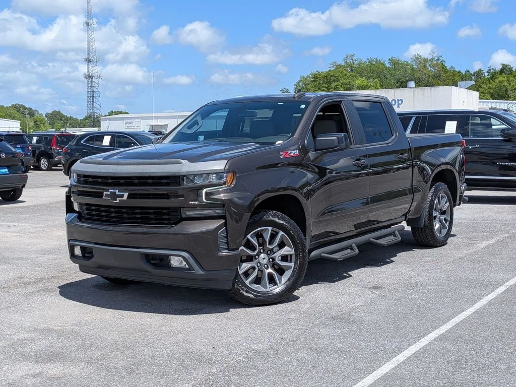 2021 Chevrolet Silverado 1500 RST in Brown — front three-quarter view