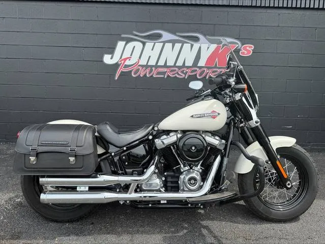 2019 Harley-Davidson® FLSL - Softail® Softail Slim® — front three-quarter view
