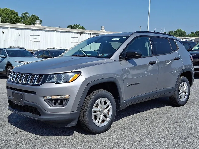 2018 Jeep Compass Sport in Billet Silver Metallic Clearcoat — front three-quarter view