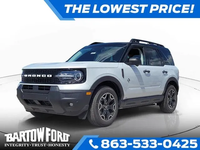 2026 Ford Bronco Sport Outer Banks in White Metallic — front three-quarter view