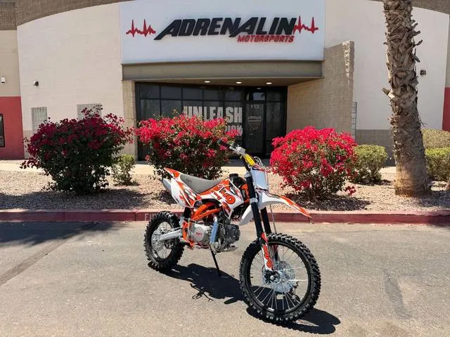 2026 Kayo TT 125 EFI — front three-quarter view