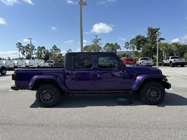 2026 Jeep Gladiator Sport S in Reign — front three-quarter view