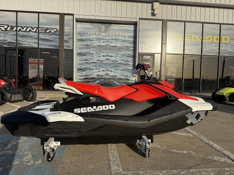 2026 Sea-Doo SparkTrixx for 3 Rotax 900 ACE - 90 iBR