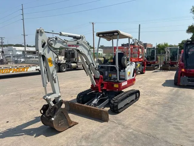 2023 Takeuchi TB225 — front three-quarter view