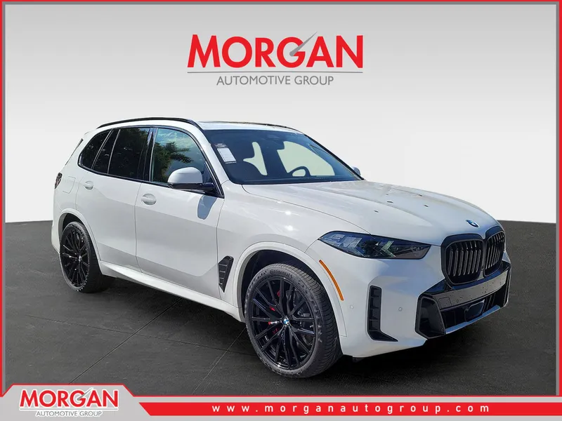 2026 BMW X5 sDrive40i in Alpine White — front three-quarter view