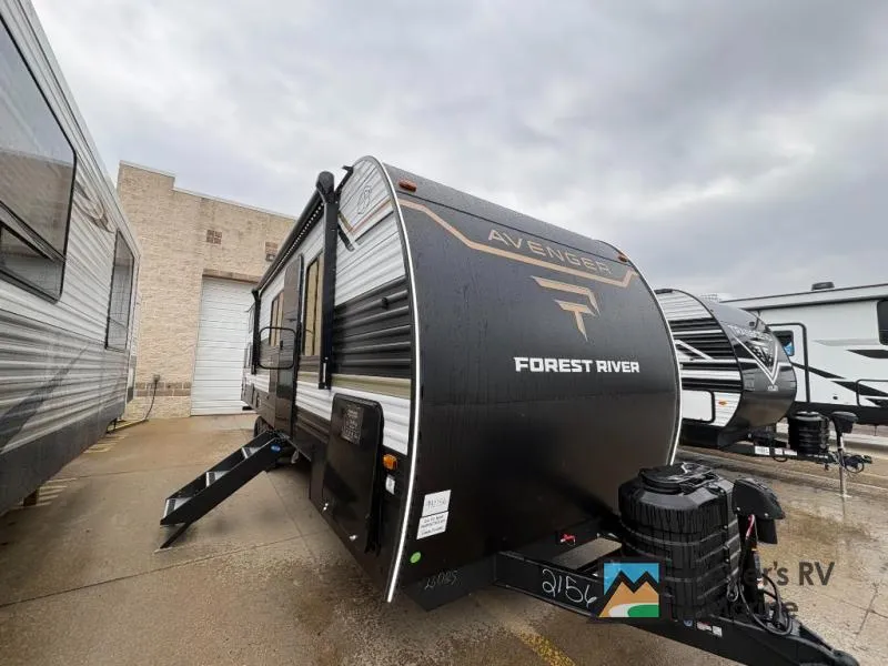 2026 Prime Time RV Avenger 26DBS — front three-quarter view