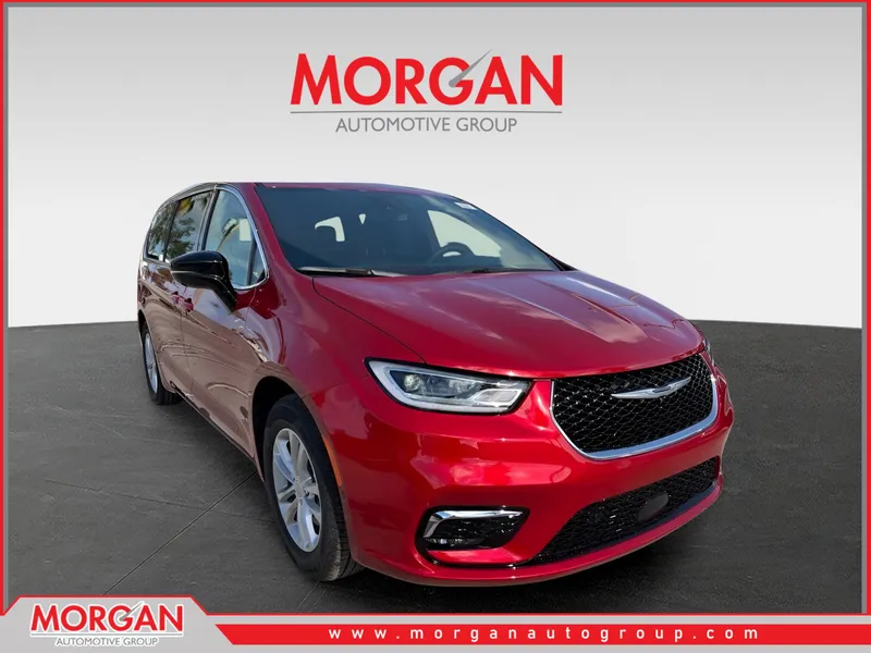 2026 Chrysler Pacifica Select in Red Hot Pearlcoat — front three-quarter view