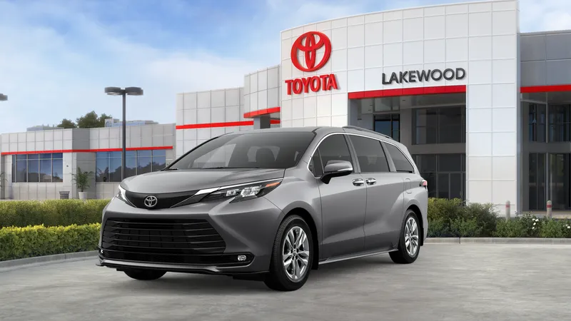 2026 Toyota Sienna XLE in Heavy Metal <a role='button' class='viewDgDisclaimersButton' data-toggle='modal'...