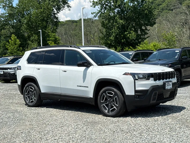 2026 Jeep Cherokee Limited in Bright White Clearcoat — front three-quarter view