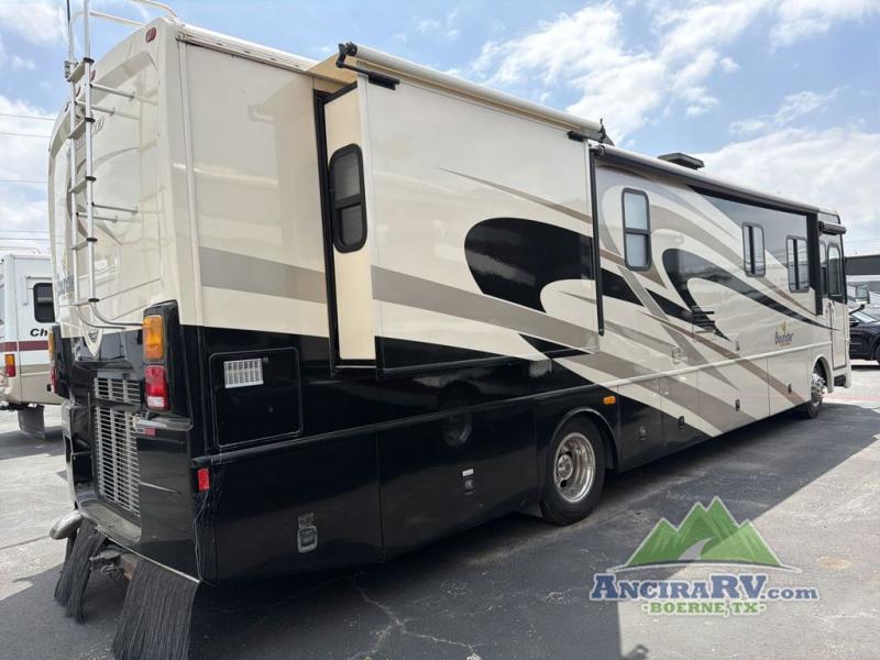 2007 Fleetwood RV Bounder Diesel