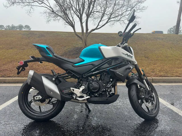 2026 CFMOTO 450NK — front three-quarter view
