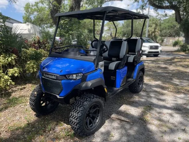 2025 Kawasaki NAV 4e — front three-quarter view