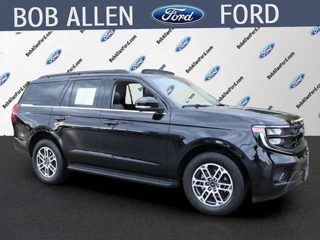 2025 Ford Expedition Active in Agate Black Metallic — front three-quarter view