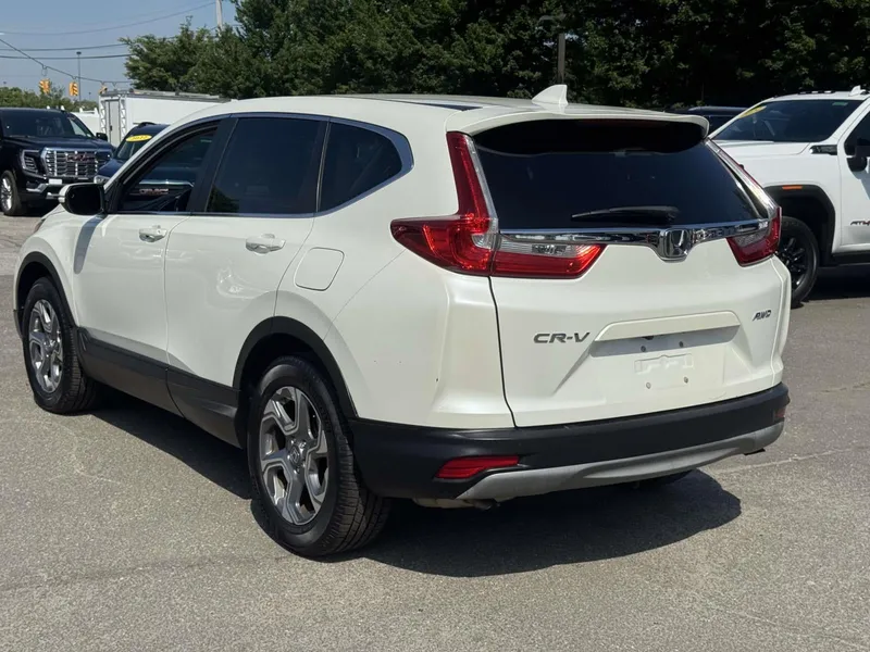 2018 Honda CR-V — detail view