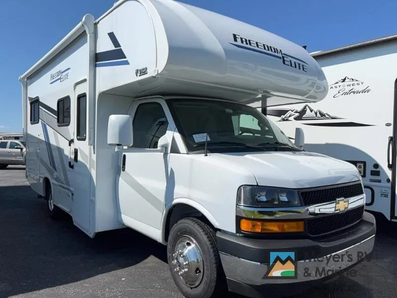 2025 Thor Motor Coach Freedom Elite 21HE — front three-quarter view