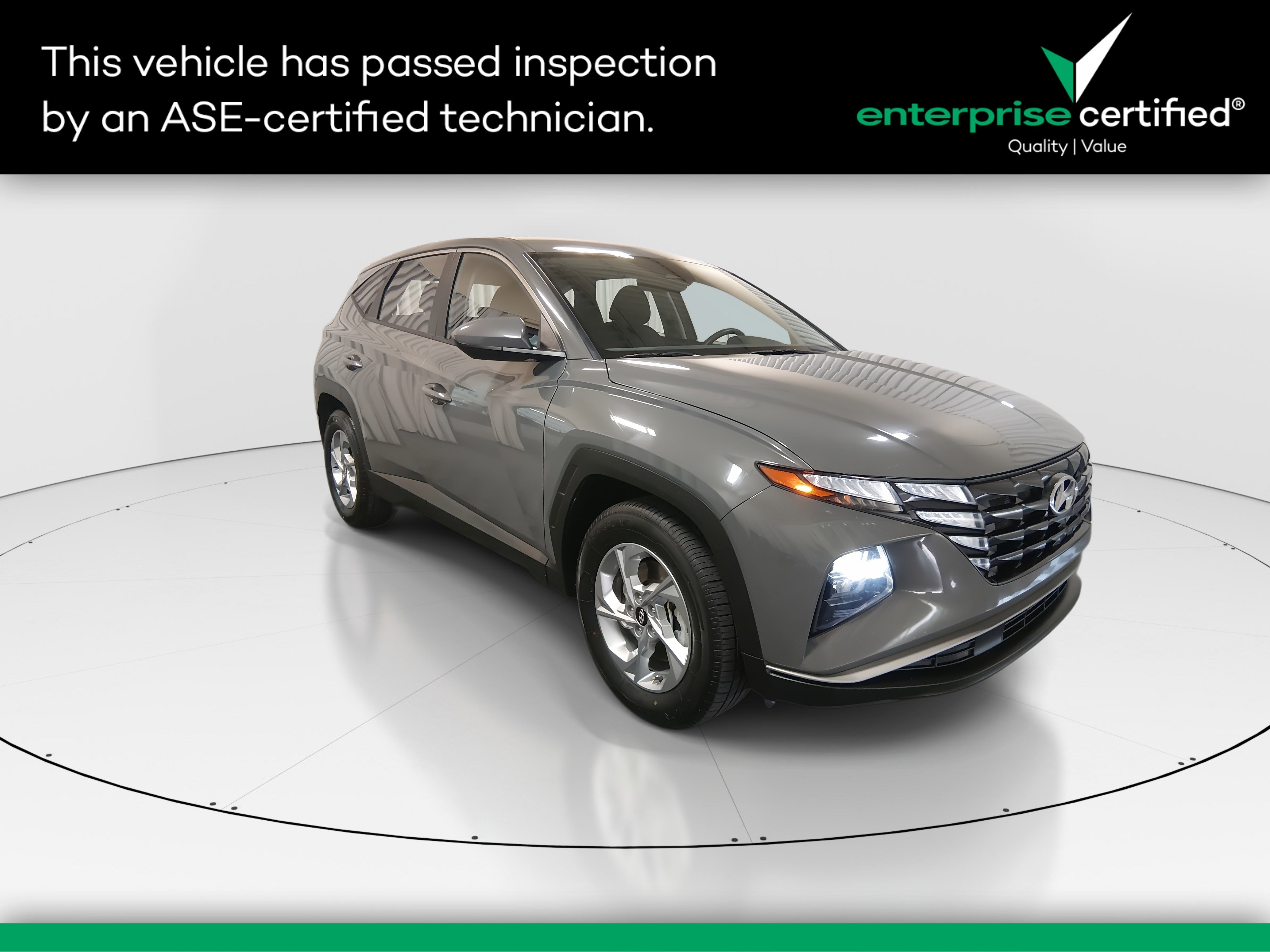 2024 Hyundai Tucson SE FWD — front three-quarter view
