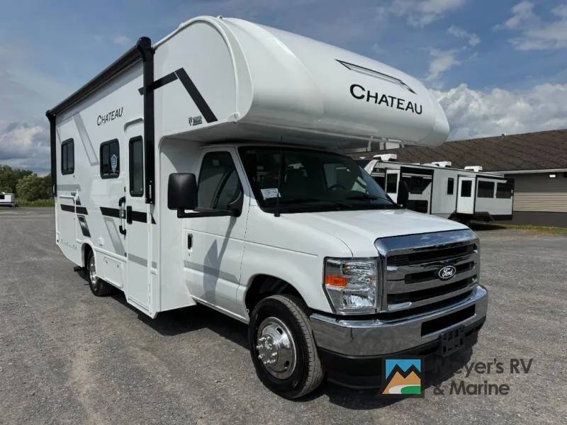 2026 Thor Motor Coach Chateau 21Z — front three-quarter view