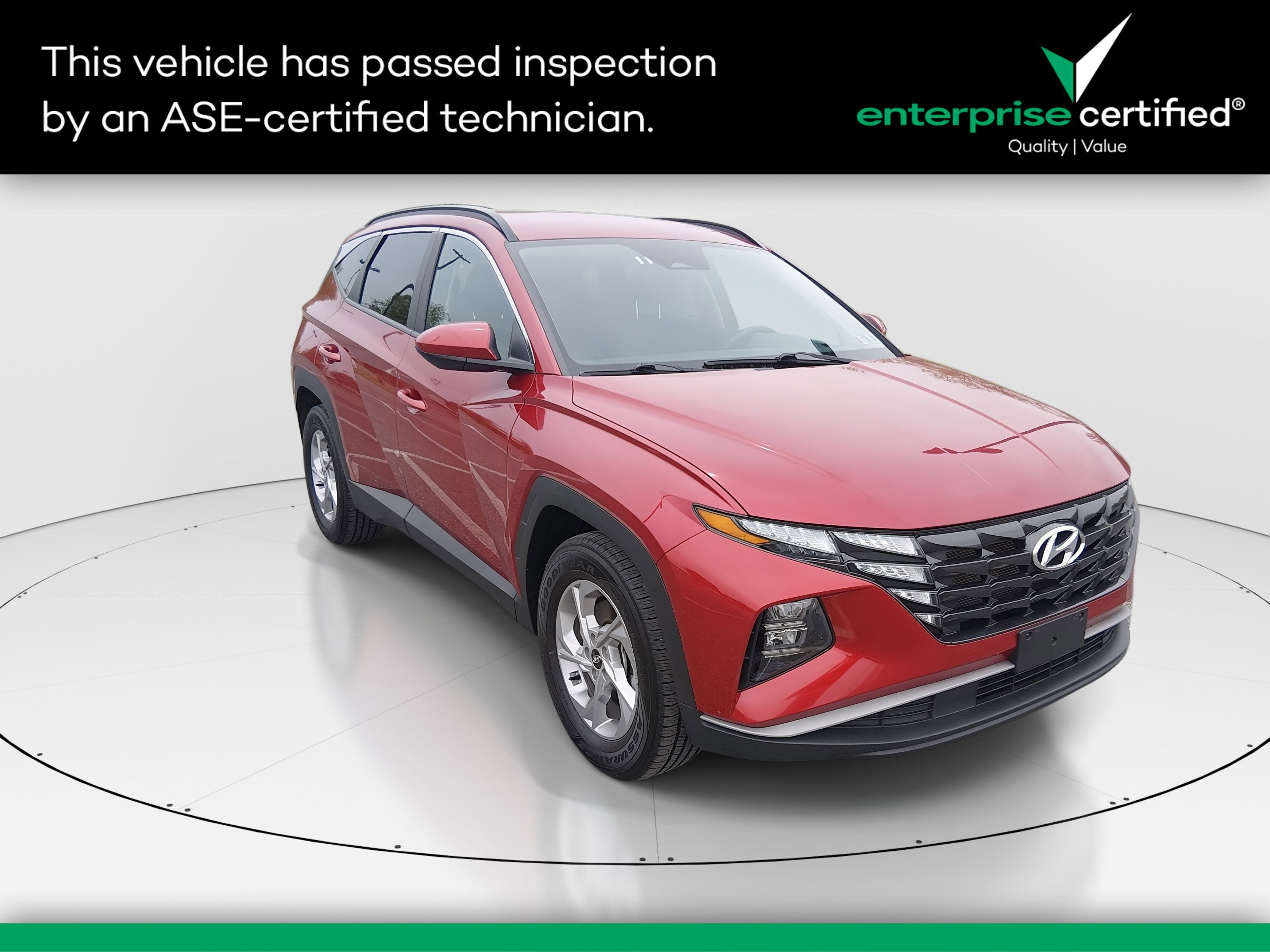 2024 Hyundai Tucson SEL FWD — front three-quarter view