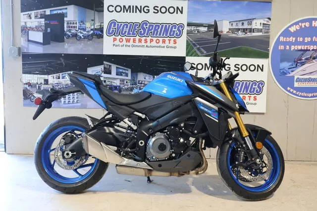 2026 Suzuki GSX-S1000 — front three-quarter view