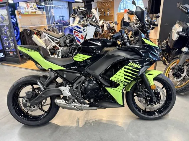 2026 Kawasaki Ninja® 650 ABS — front three-quarter view