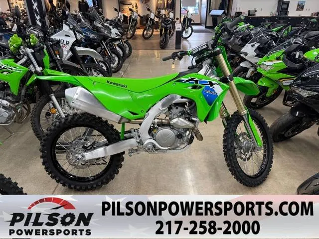 2026 Kawasaki KX™450 — front three-quarter view