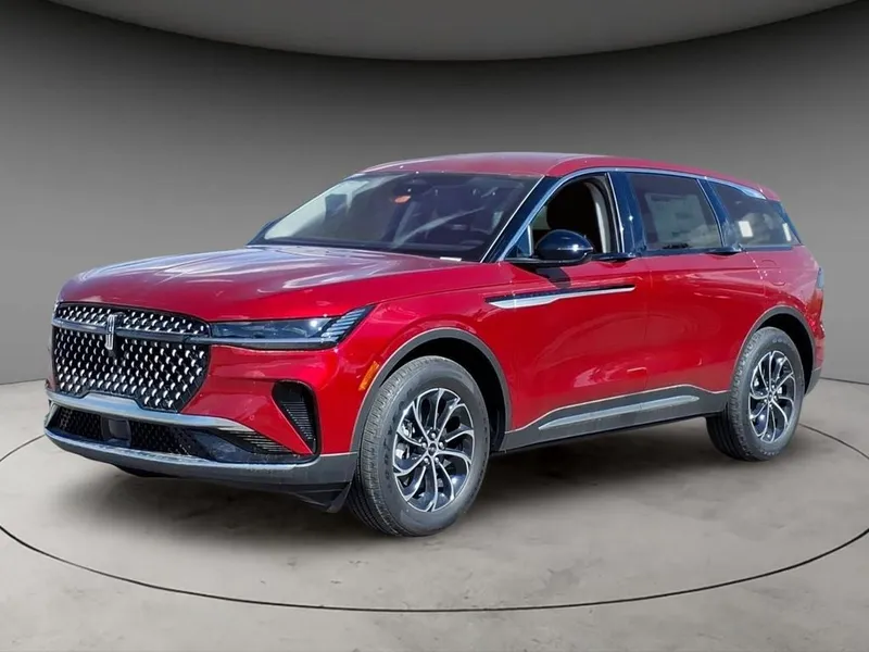 2026 Lincoln Nautilus Premiere in Red — front three-quarter view