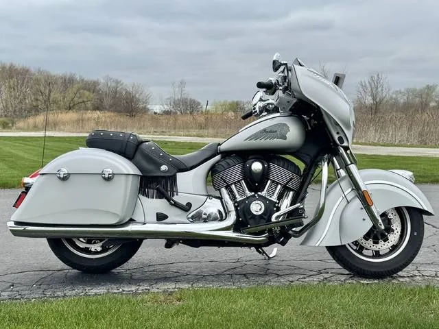 2018 Indian Motorcycle® Chieftain® Classic ABS Thunder Black — front three-quarter view