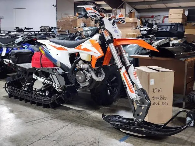 2019 KTM 450 XC-F — front three-quarter view