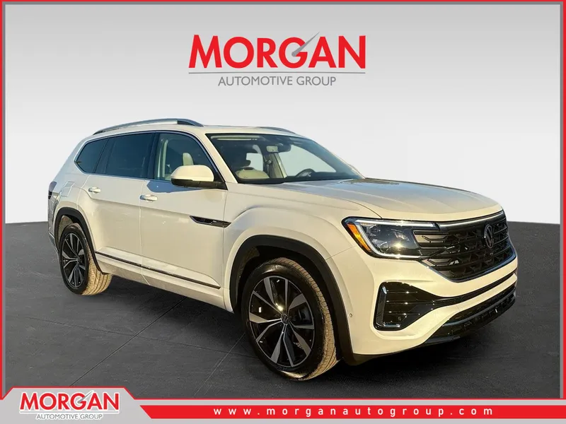 2026 Volkswagen Atlas 2.0T SEL Premium R-Line in White Pearl — front three-quarter view