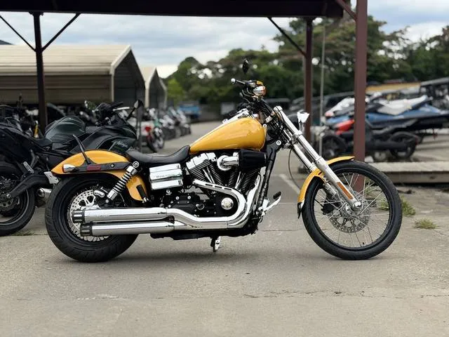 2012 Harley-Davidson® FXDWG - Dyna® Wide Glide® — front three-quarter view
