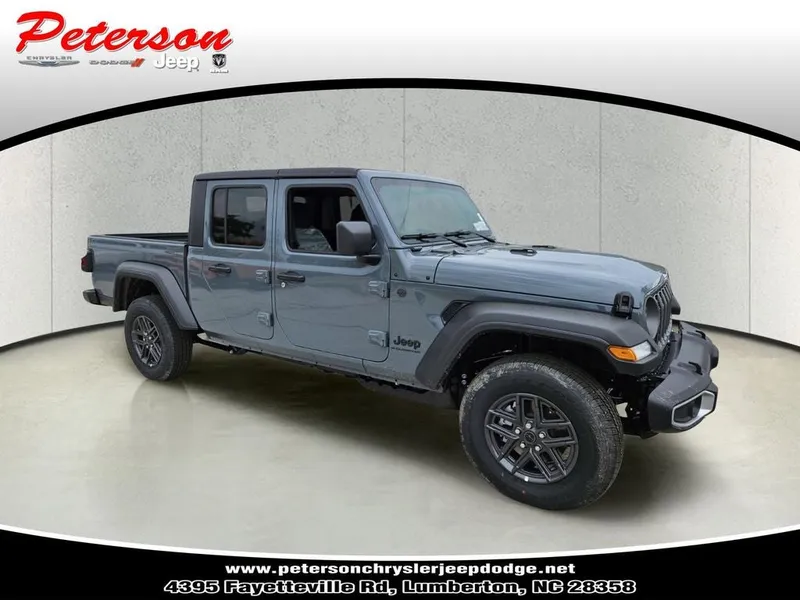 2026 Jeep Gladiator GLADIATOR SPORT 4X4 in Anvil Clear-Coat Exterior Paint — front three-quarter view