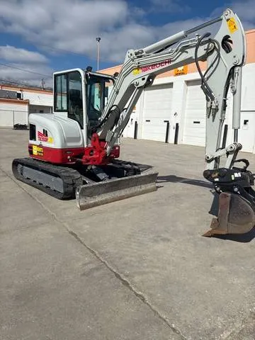 2024 Takeuchi TB350R — front three-quarter view