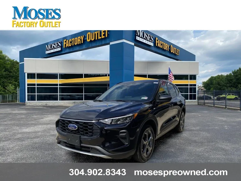 2025 Ford Escape ST-Line in Agate Black — front three-quarter view