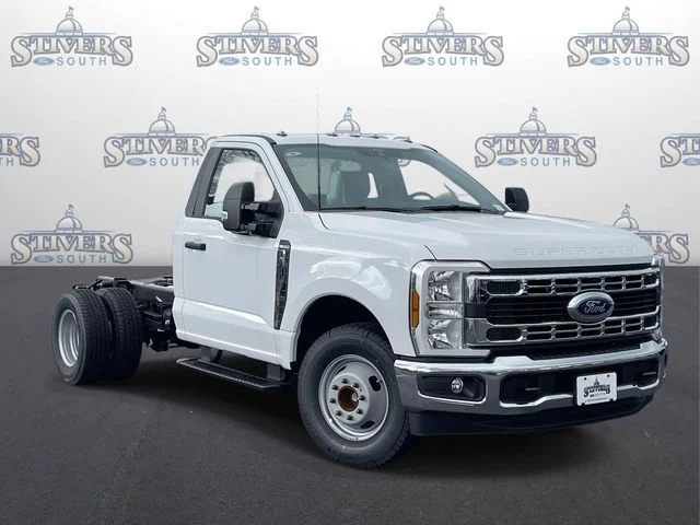 2026 Ford F-350SD XL in White — front three-quarter view