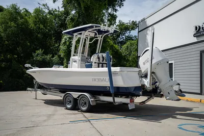 2018 Robalo 246 Cayman