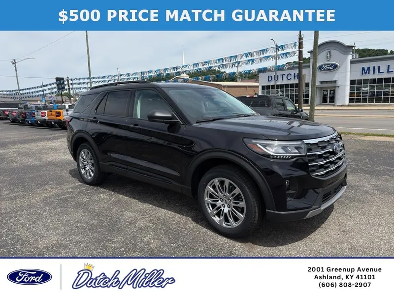 2026 Ford Explorer Active in Blck — front three-quarter view