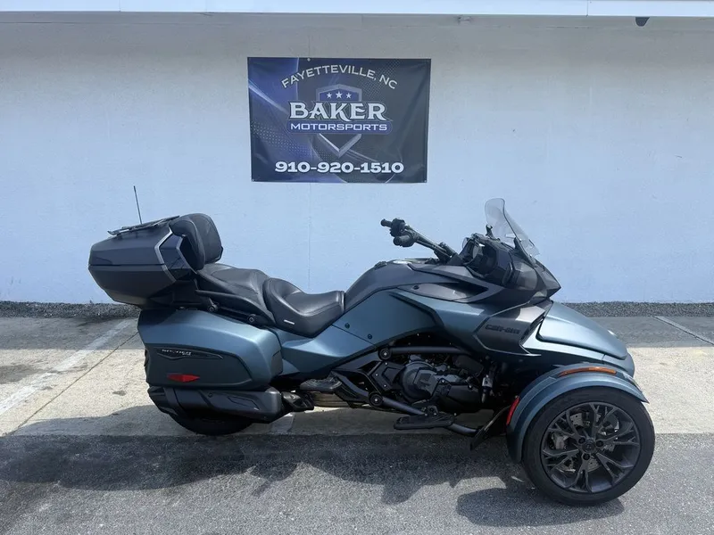 2026 Can-Am Spyder F3 Limited Dark — front three-quarter view