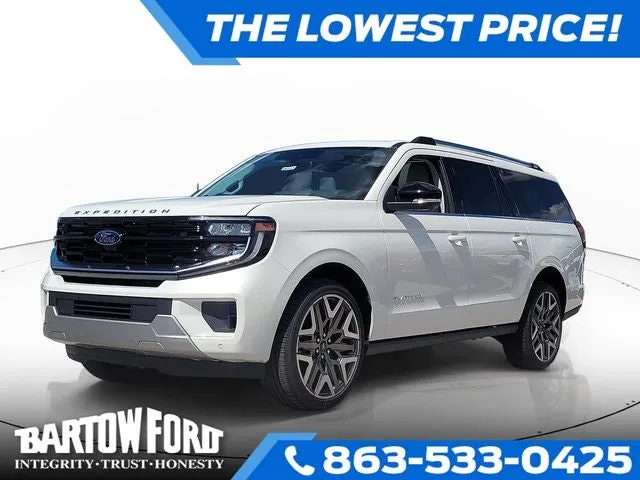 2026 Ford Expedition Max Platinum in White Metallic — front three-quarter view