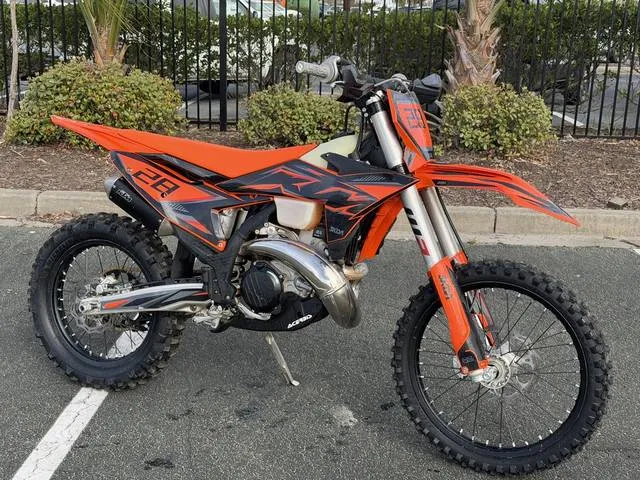 2025 KTM 300 XC — front three-quarter view