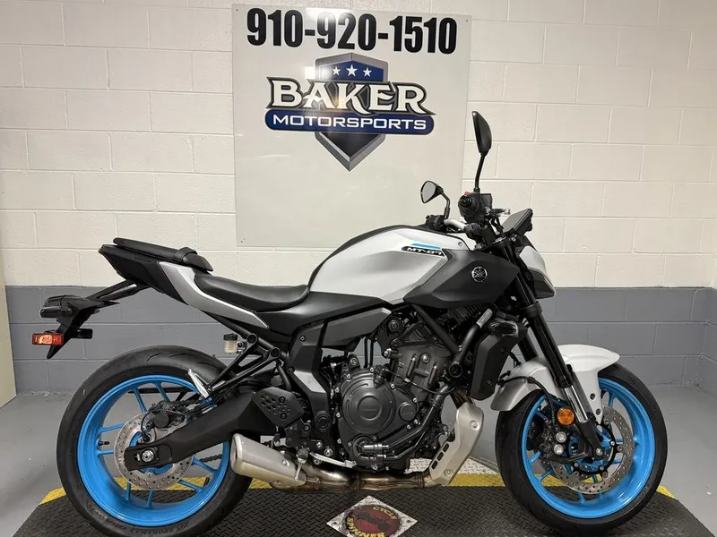 2026 Yamaha MT-07 — front three-quarter view