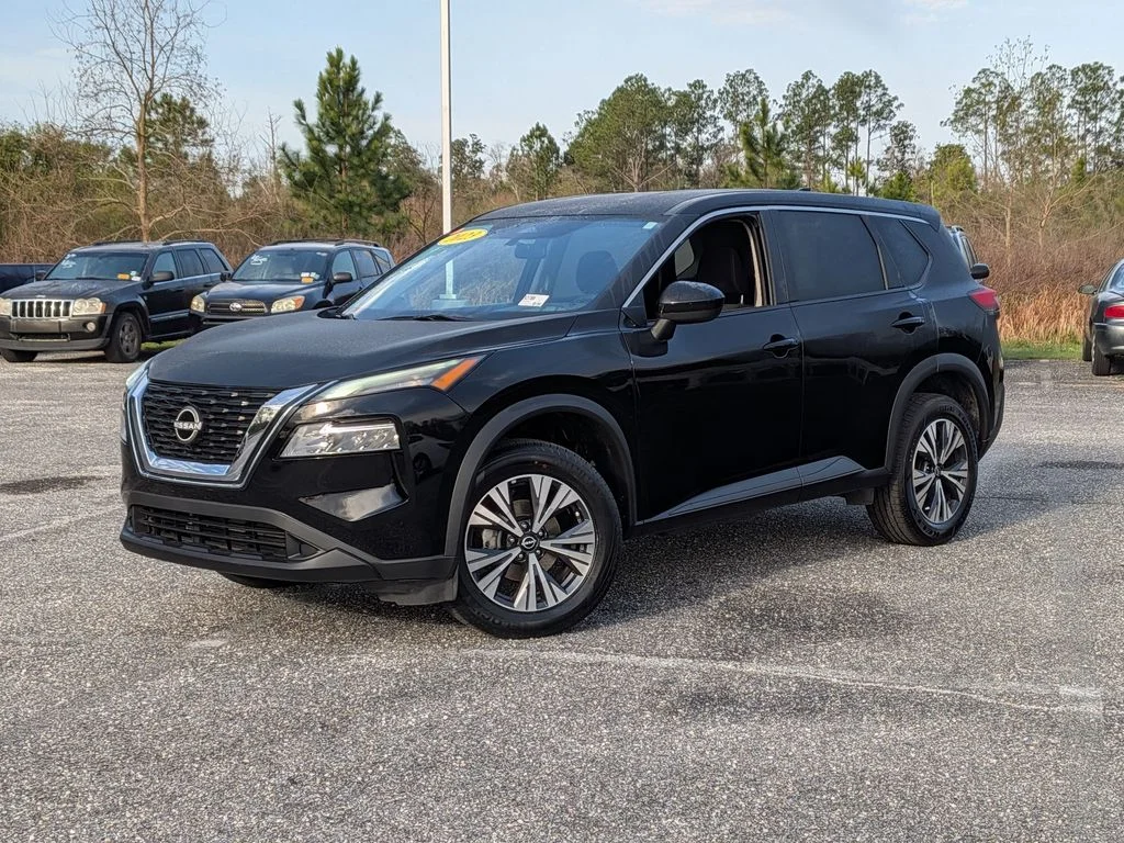 2023 Nissan Rogue SV in Black — front three-quarter view