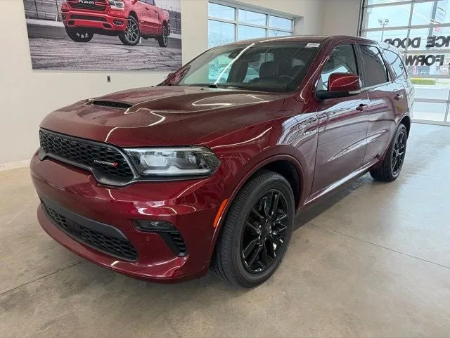 2022 Dodge Durango R/T Plus AWD in Octane Red Pearlcoat — front three-quarter view
