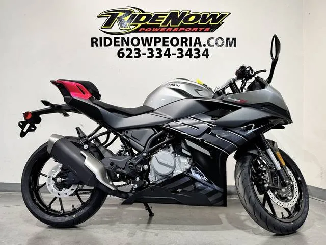 2026 CFMOTO 300SS — front three-quarter view
