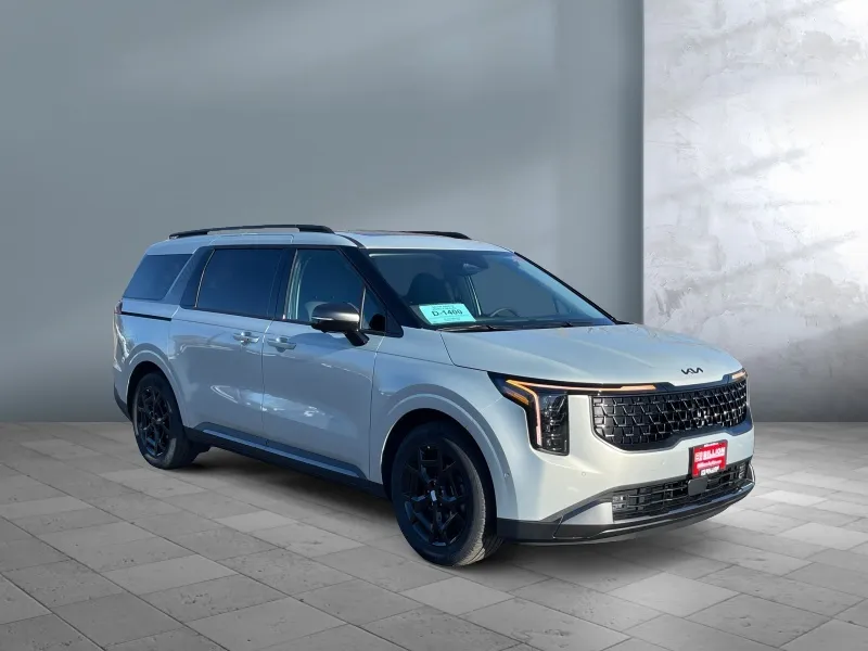 2026 Kia Carnival Hybrid — front three-quarter view