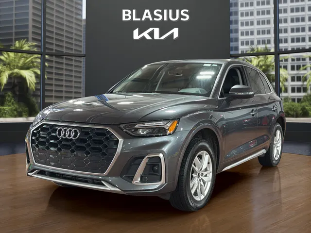 2023 Audi Q5 45 S line Premium quattro in Daytona Gray Pearl Effect — front three-quarter view