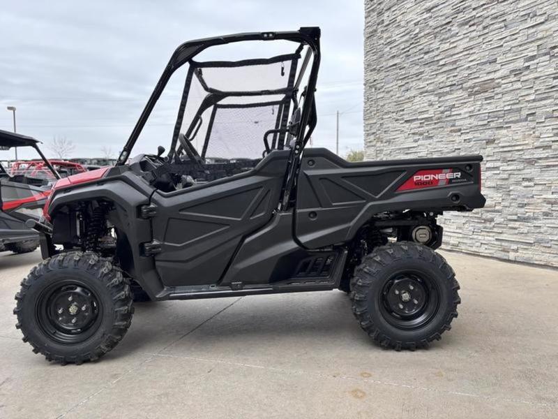 2025 Honda Pioneer 1000 — interior view