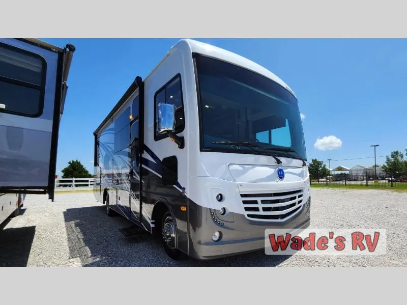 2026 Holiday Rambler Admiral 29M — front three-quarter view