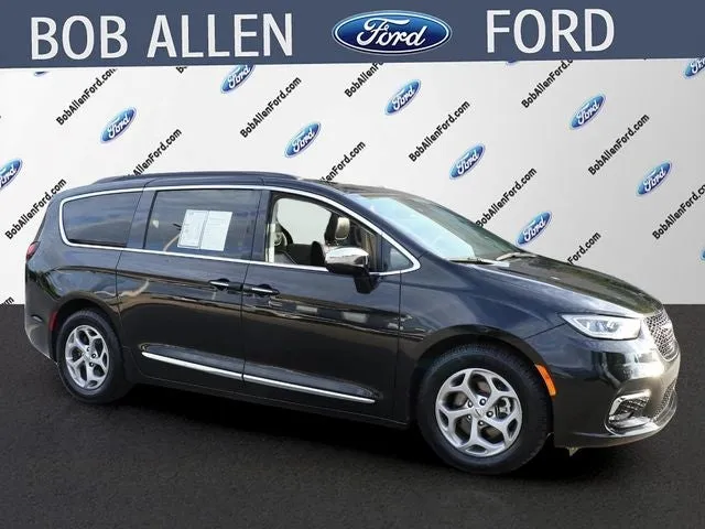 2023 Chrysler Pacifica Limited in Brilliant Black Crystal Pearlcoat — front three-quarter view