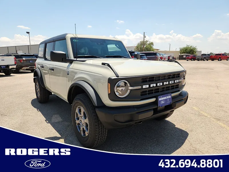2026 Ford Bronco Big Bend in Desert Sand — front three-quarter view